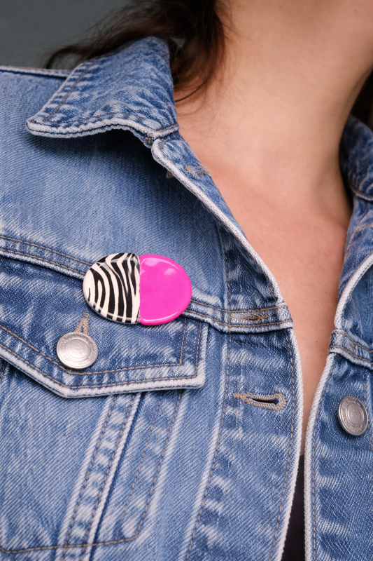 Broche pièce unique - Upside down